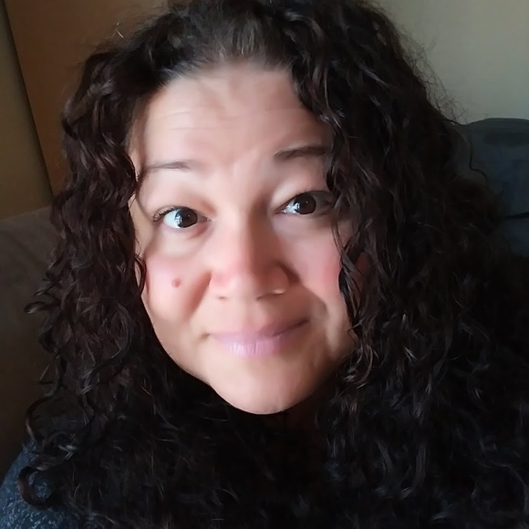 Meet your Posher, Heather - Picture 1 of 1